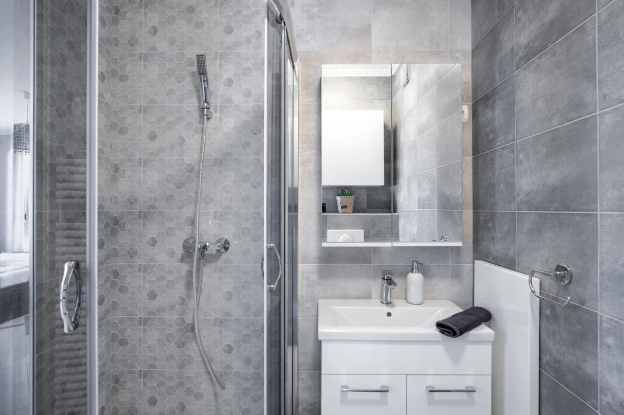 MF Belvedere Apartment Siófok Buitenkant foto