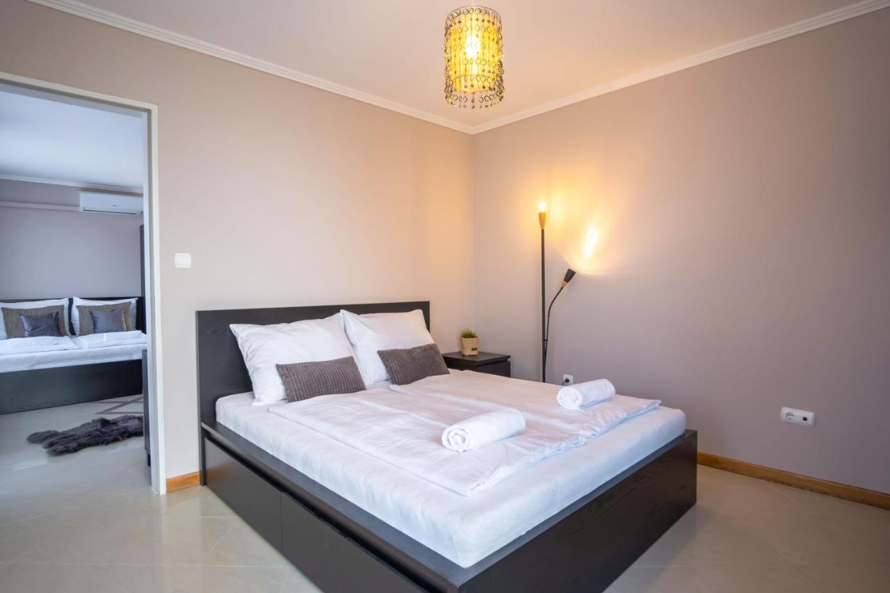 MF Belvedere Apartment Siófok Buitenkant foto