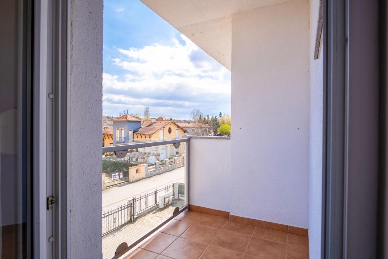 MF Belvedere Apartment Siófok Buitenkant foto
