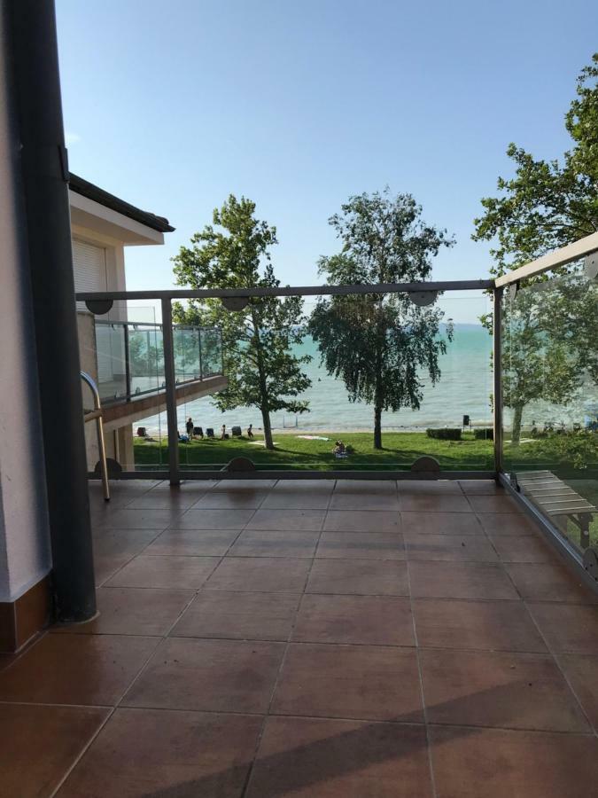 MF Belvedere Apartment Siófok Buitenkant foto